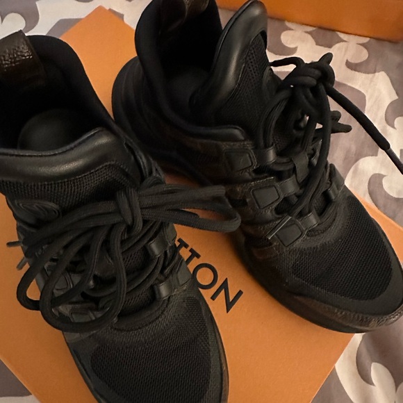 Louis Vuitton Archlight. The statement look of Louis Vuitton's Spring/Summer2018 - Picture 7 of 10